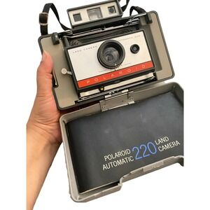 Vintage Polaroid Model 220 Automatic Land Camera With box